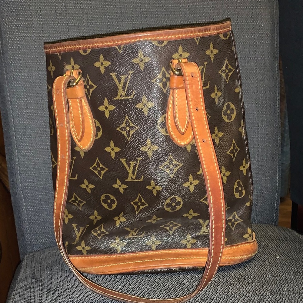 Authentic Louis Vuitton bucket bag
